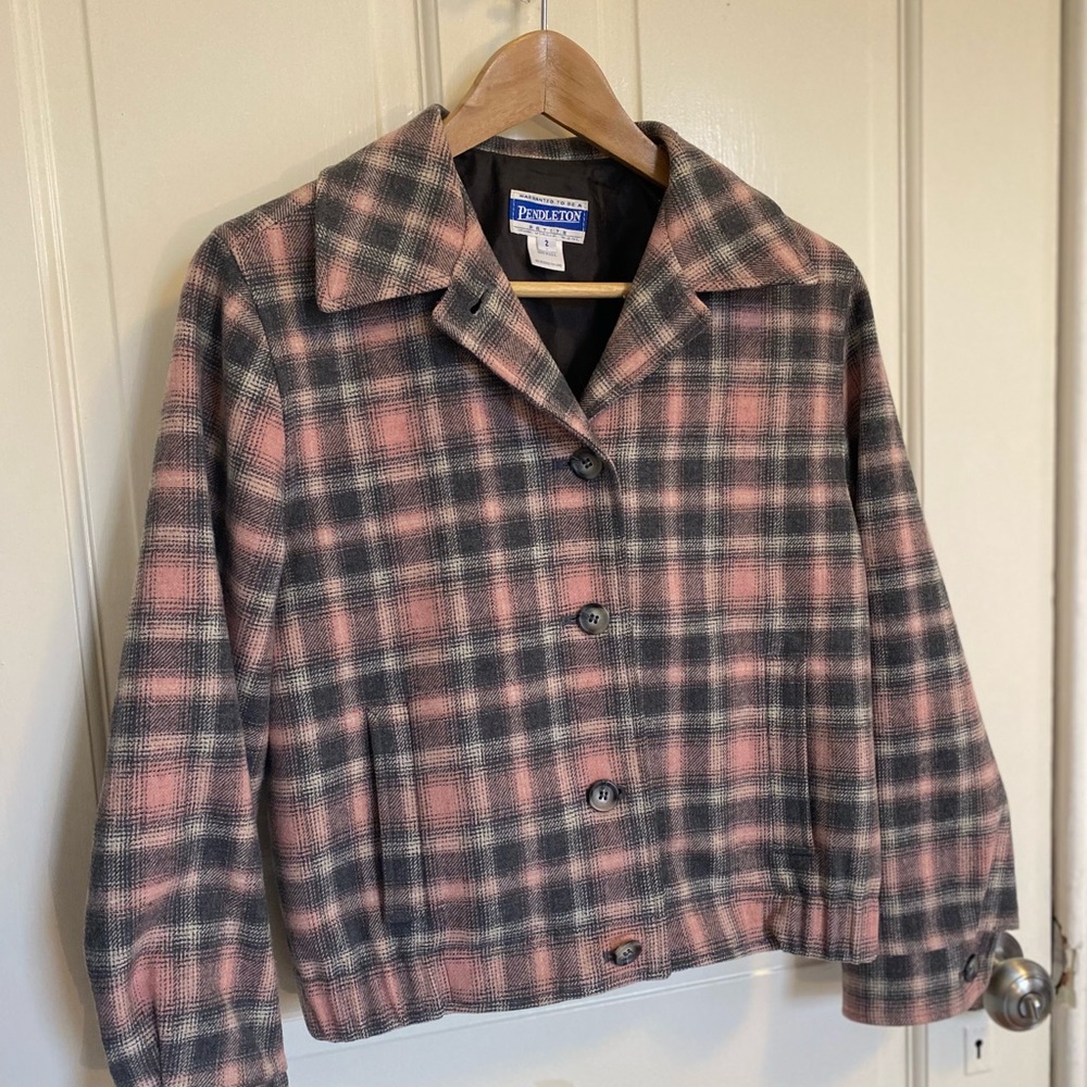 Pendleton Women's Plaid chic Bomber Jacket in Pink and Gray